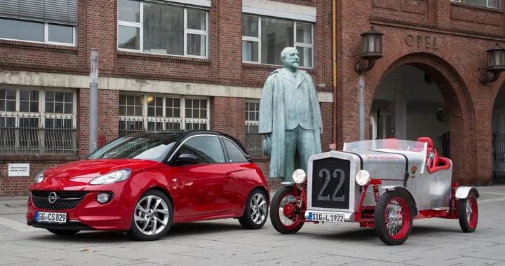 Loryc Electric Speedster: rinasce con Opel Adam