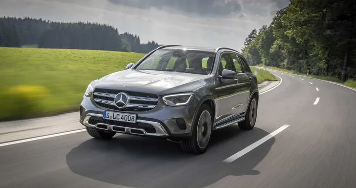 Mercedes GLC 2019, ecco il rinnovato SUV della Stella