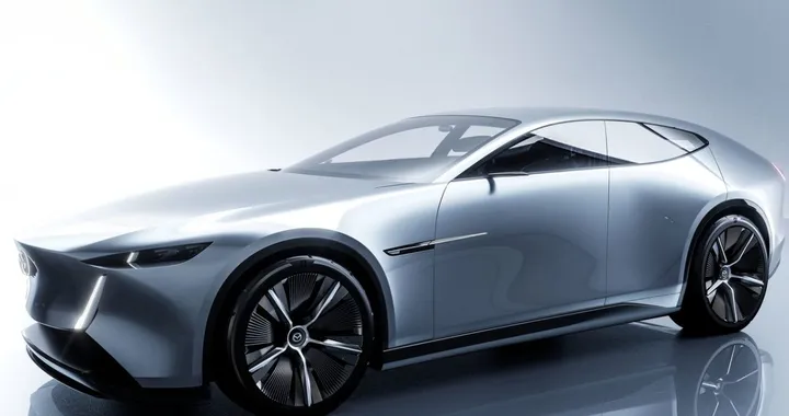 Vision X-Coupe e X-Compact: Mazda presenta l’auto che si nutre di microalghe