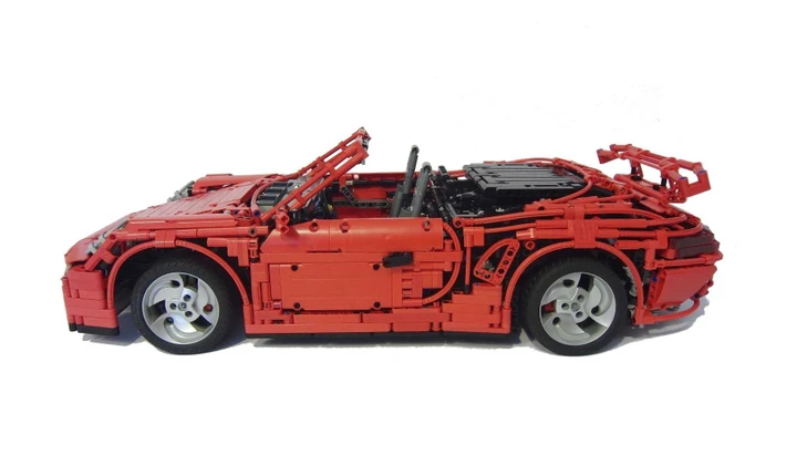 Porsche 911 Turbo Cabriolet con mattoncini Lego