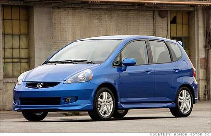 Honda: 1,3 mln di richiami per problemi ai fari