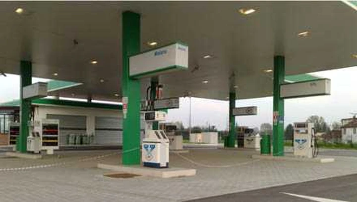 Benzina e gasolio consumi in calo. Sale il gpl