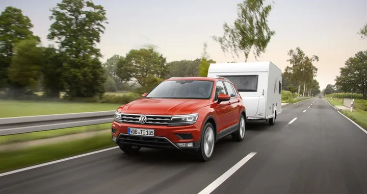 Volkswagen, arriva la guida assistita per il rimorchio