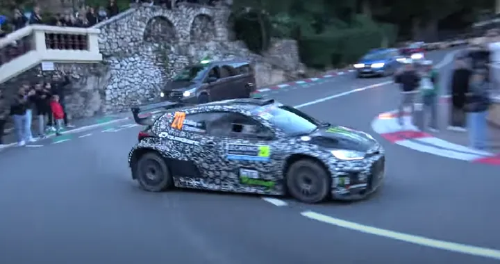 Oliver Solberg penalizzato al Rally di Montecarlo 2025 per guida esibizionista [VIDEO]