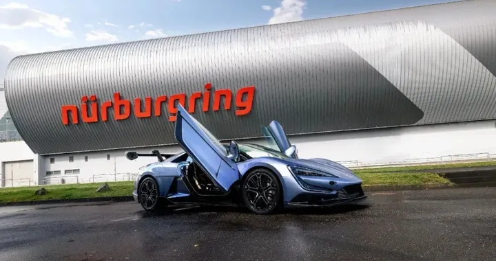 Yangwang U9 torna al Nürburgring: nuova sfida per l'elettrico cinese
