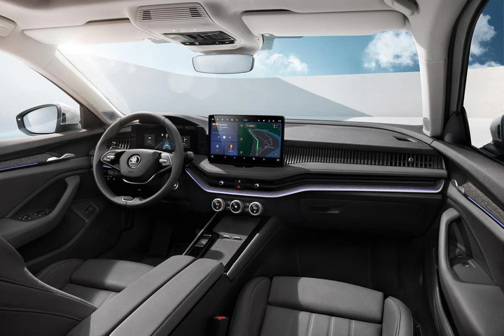 Skoda Superb 2024 produzione Bratislava