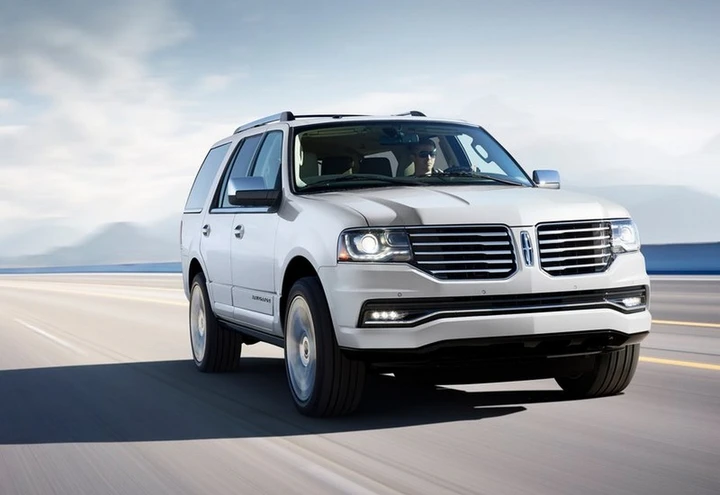 Lincoln Navigator: il SUV di lusso si rinnova
