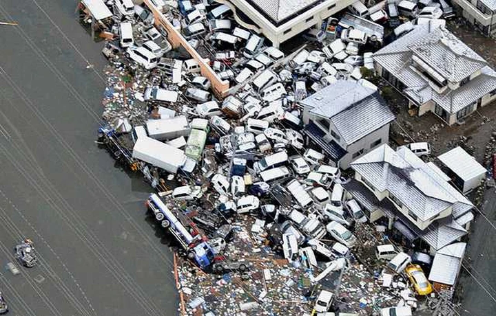 Il sisma in Giappone ferma la produzione di auto