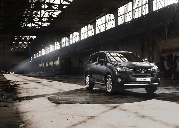 Toyota RAV4 2013: galleria fotografica