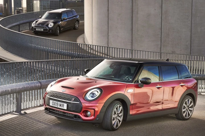 Mini Clubman restyling 2019: immagini ufficiali