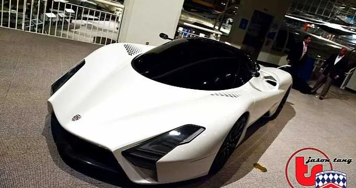 SSC Tuatara: supercar da 1.350 cavalli
