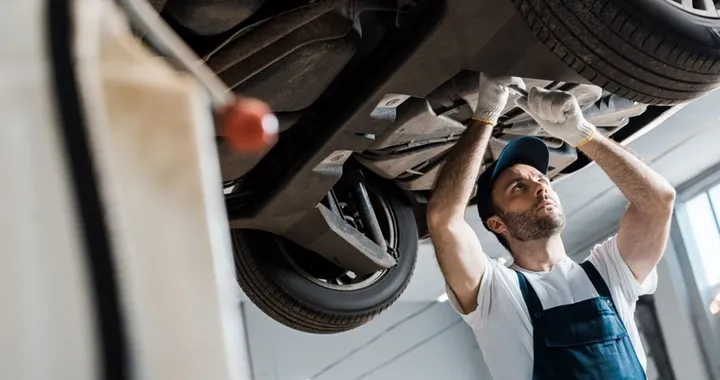 Settore delle revisioni auto in crisi: situazione senza precedenti, cosa sta succedendo?