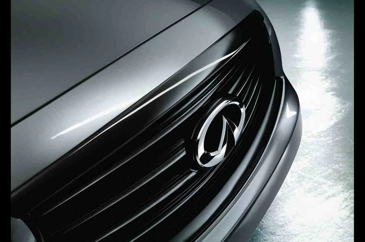 Nuova Infiniti Q70S Design: prime immagini ufficiali