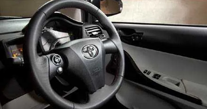 Toyota iQ 2011: il kaizen colpisce ancora