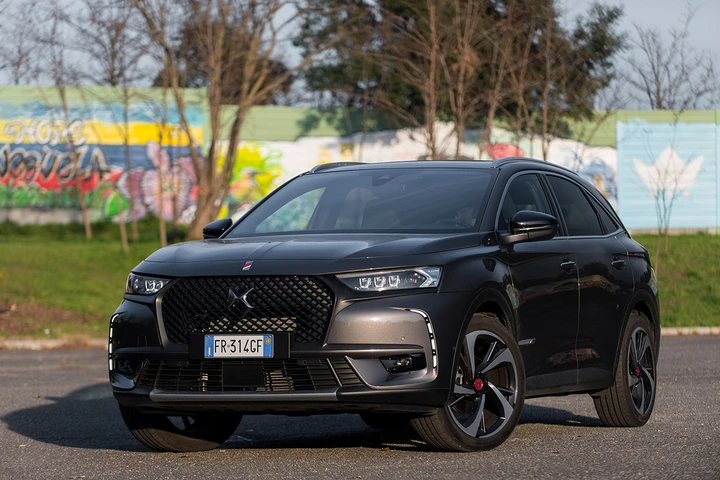 DS DS7 Crossback 2.0 BlueHDi Grand Chic EAT8: la prova su strada