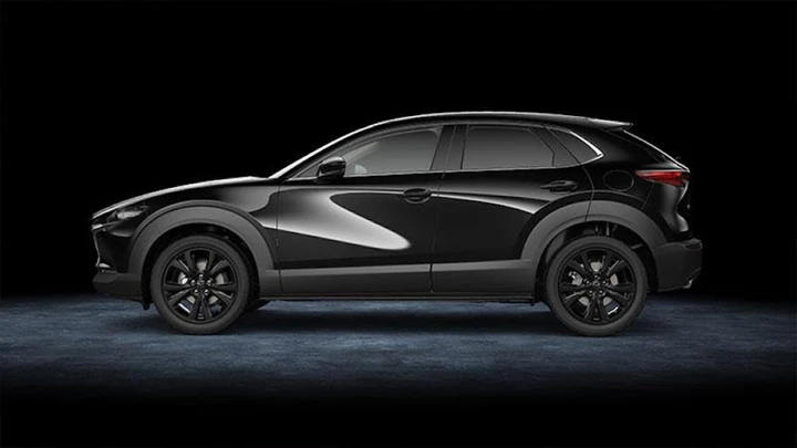 Mazda CX-5 e CX-60 brillano di nero con la promo più chic dell’anno