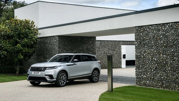 Range Rover Velar 2021: caratteristiche, motori, ibrida plug-in