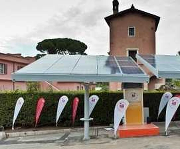 Roma: inaugurate sei pensiline fotovoltaiche