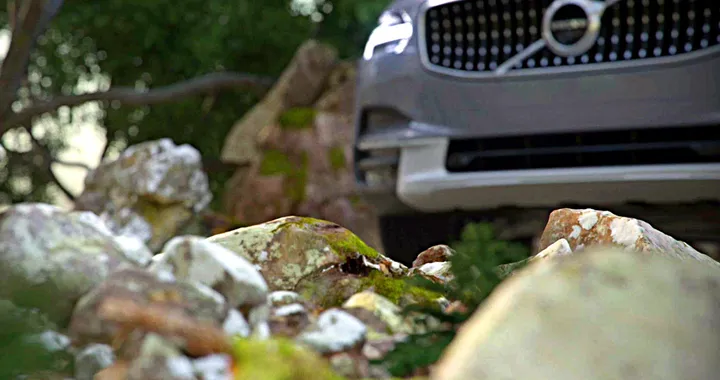 Volvo V90 Cross Country: svelato il primo teaser