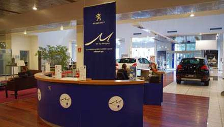 MU, la prima Peugeot in noleggio una 207 CC