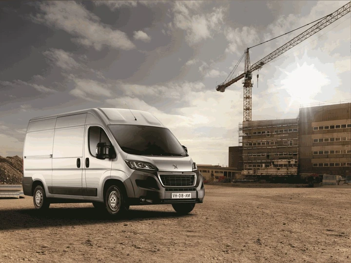 Peugeot Boxer: arrivano i motori BlueHDi