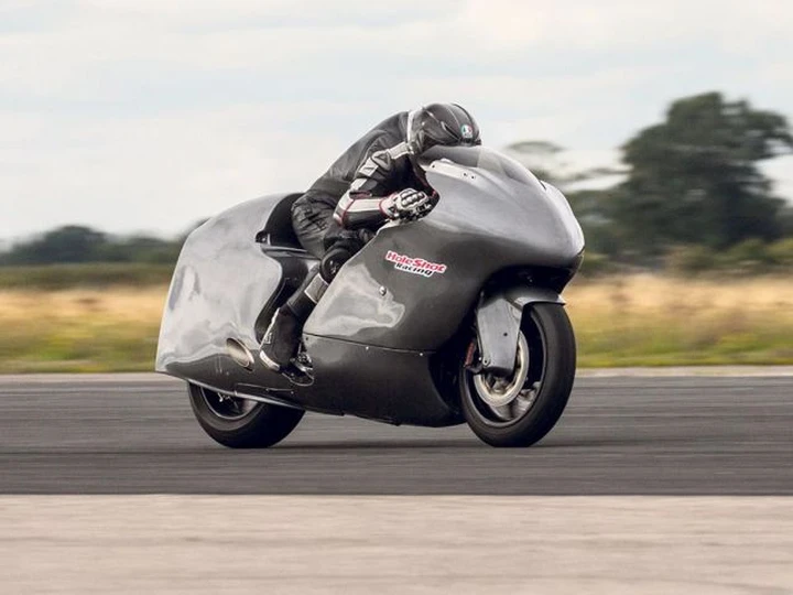 Suzuki Hayabusa: record di velocità a 436 km/h