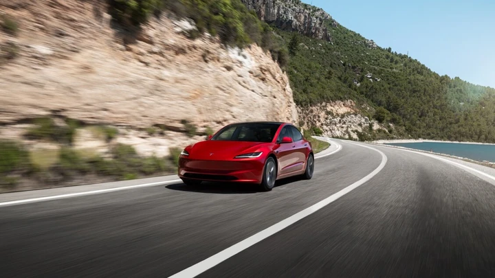 Tesla registra un boom di vendite in Italia grazie agli incentivi