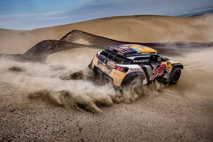 Dakar 2018: tripletta Peugeot alla seconda tappa