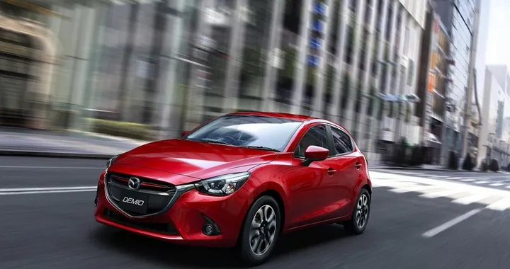 Nuova Mazda2: il debutto nel 2015