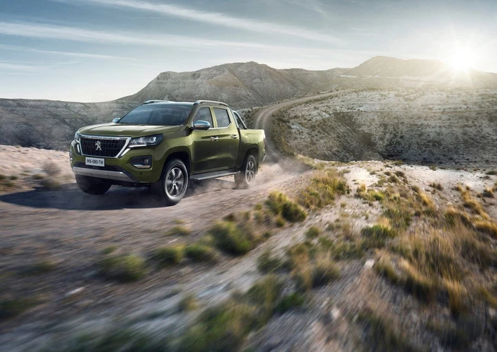 Peugeot Landtrek 2020, le immagini ufficiali