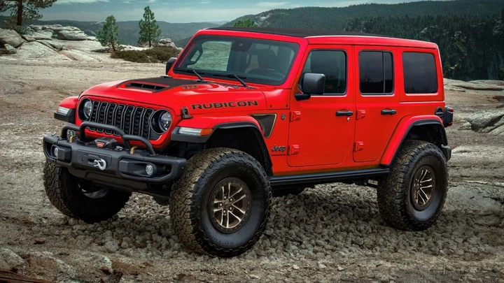 Il V8 Hemi ha ancora una casa: Jeep riaccende il cuore dei puristi