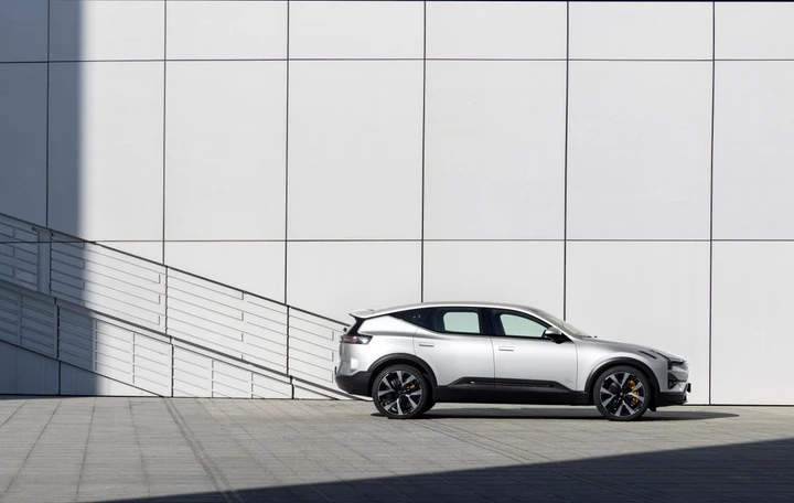 Polestar 3 introduce la chiave digitale direttamente nell'Apple Wallet