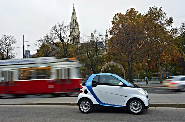 Car2go: le Smart sbarcano a Vienna
