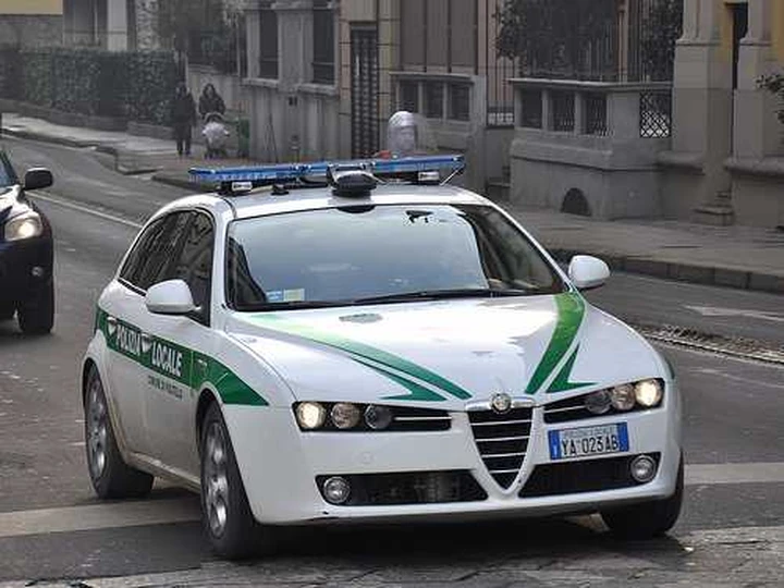 Milano stop (per davvero) alle auto in 2^ fila