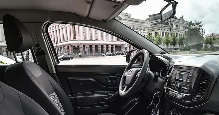 Lada XRAY: pubblicata la prima immagine degli interni