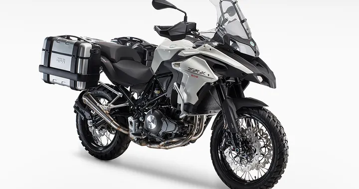 Benelli TRK 502 2017: una moto versatile e pronta ad ogni strada