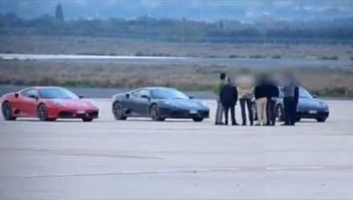Se l'aeroporto diventa pista per le auto del sindaco...