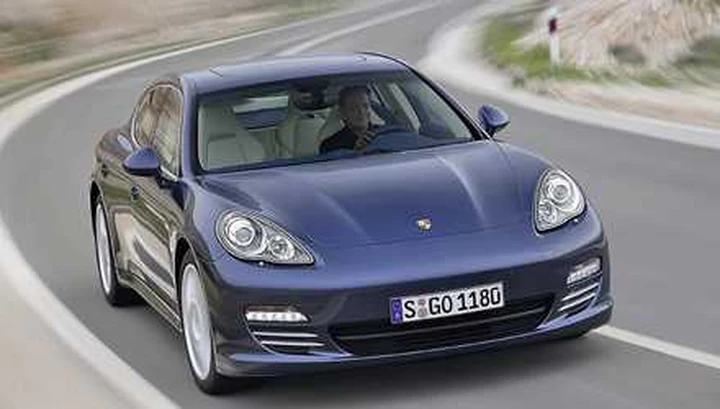 Porsche Panamera 2011: giù i consumi