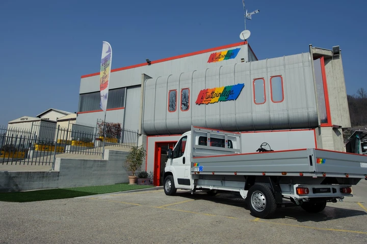 Peugeot veicoli commerciali, allestimenti Onnicar in lega d'alluminio
