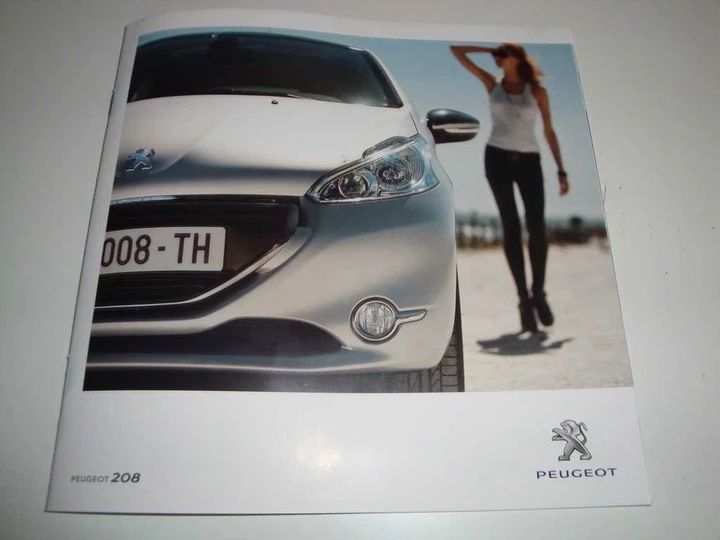 Peugeot 208: il depliant in anteprima