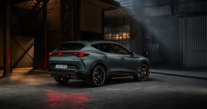 Cupra Formentor VZ5: ritorno del cinque cilindri da 390 CV