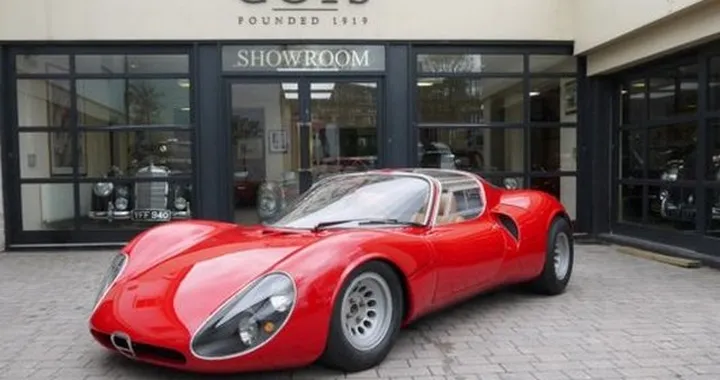 La mitica Alfa 33 Stradale finisce all'asta
