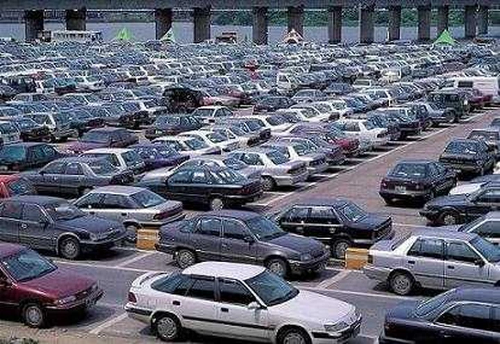 Più difficile scegliere un'auto che... investire