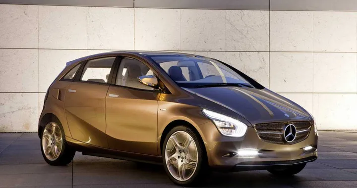 Mercedes a MoTechEco: in anteprima Concept Blue Zero e Smart ED