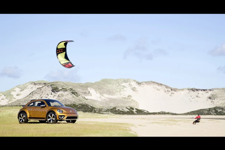 Volkswagen Beetle Dune Concept: nuove foto ufficiali