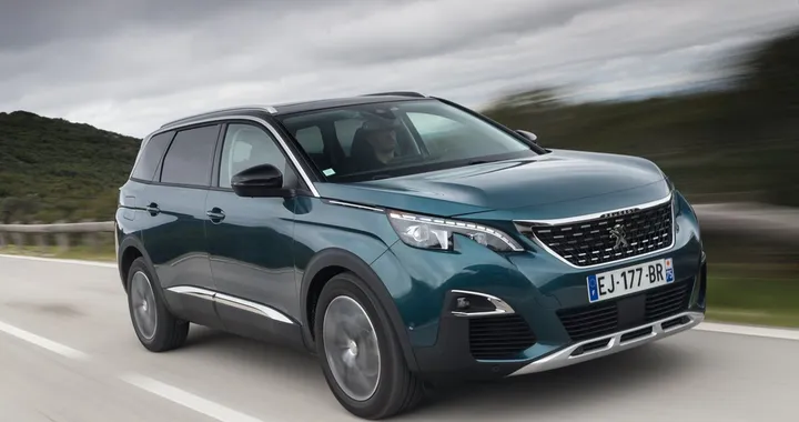 Nuova Peugeot 5008: tanto spazio e praticità