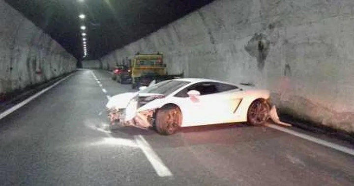 Dall'incidente alla truffa: protagonista una Lamborghini Gallardo