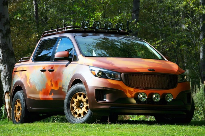 Kia Sedona Photo Safari Concept