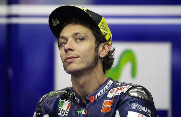 Valentino Rossi, un'alleanza tricolore per farlo passare?