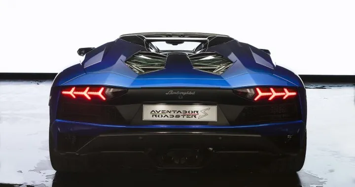 Lamborghini: 5 Aventador S Roadster speciali per il Giappone